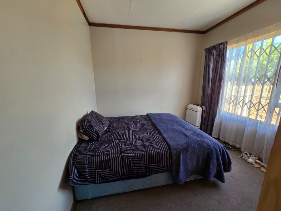 2 Bedroom Property for Sale in Langenhovenpark Free State